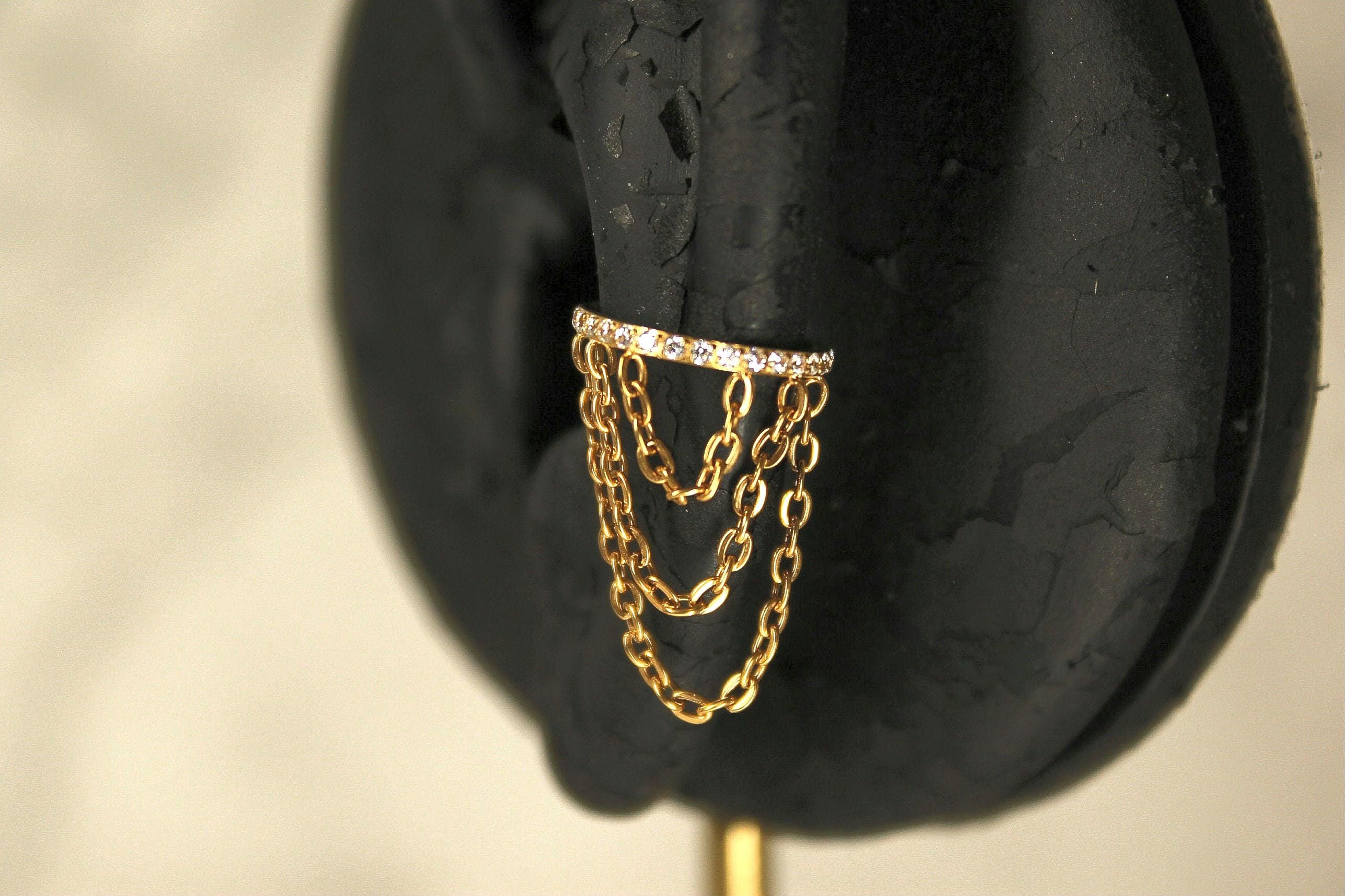 Dangling Gold Chain Conch Hoop, Triple Gold Chain Dangle Hoop Ring, Titanium Conch Cartilage Piercing Clicker Hoop Ring, Dangling Hoop Ring