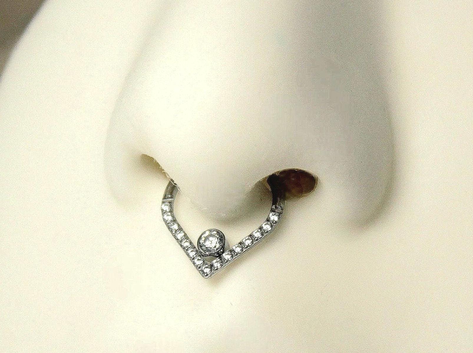 16G Titanium V Shape Septum Clicker Hoop Ring